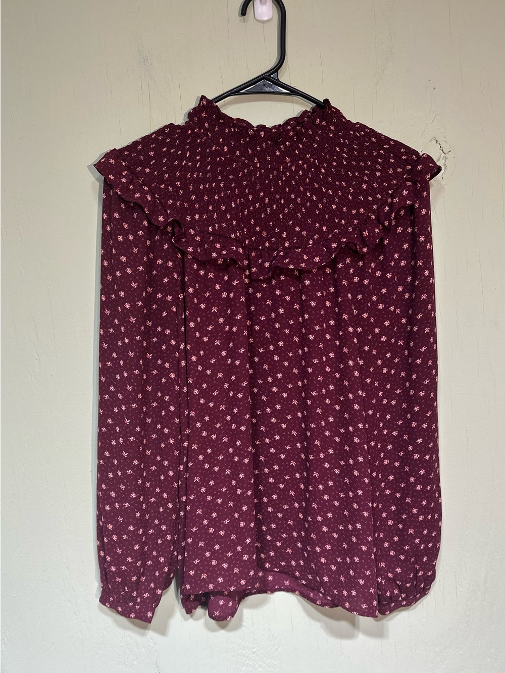 Nwot Loft ditsy floral burgundy long sleeve mock neck smocked blouse size xs
